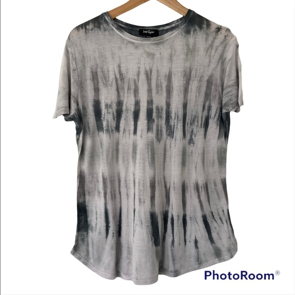 LORD & TAYLOR GREY SHORT SLEEVED TOP/TSHIRT WITH TIE DYE EFFECT, EXTRA SMALL - Picture 1 of 4